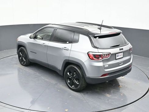 Used 2019 Jeep Compass Altitude image 55