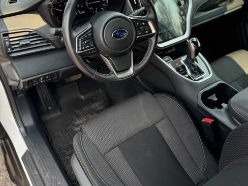 Used 2024 Subaru Outback Premium AWD/4WD image 29
