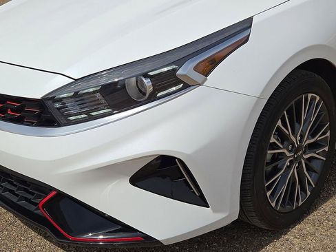 Used 2023 Kia Forte GT-Line w/ GT-Line Premium Package image 9