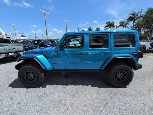 Used 2023 Jeep Wrangler Unlimited Rubicon w/ Xtreme 35 Tire Package AWD/4WD image 8