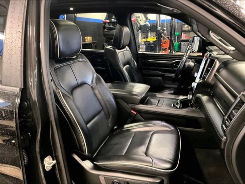 Used 2024 RAM 1500 Limited image 10