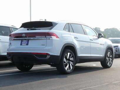 New 2025 Volkswagen Atlas Cross Sport SE