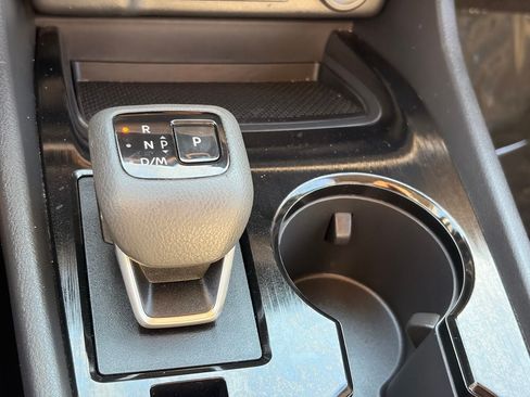 Used 2025 Nissan Rogue SV AWD/4WD image 26