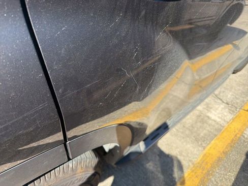 Used 2022 Toyota Highlander XLE image 8