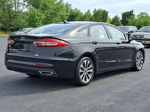 Used 2020 Ford Fusion SE AWD/4WD image 9