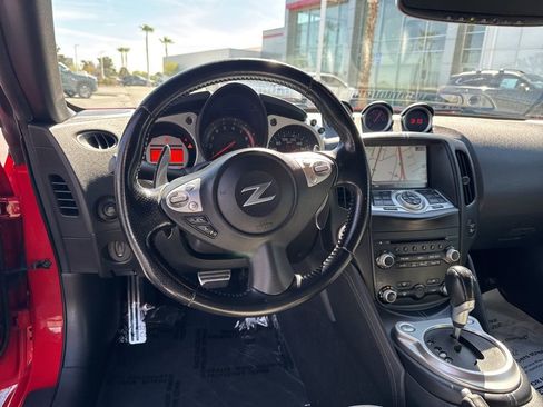 Used 2010 Nissan 370Z Touring w/ Sport Pkg image 13