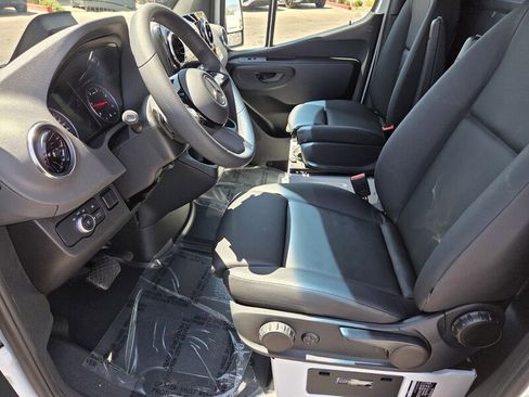 New 2025 Mercedes-Benz Sprinter 2500 image 11