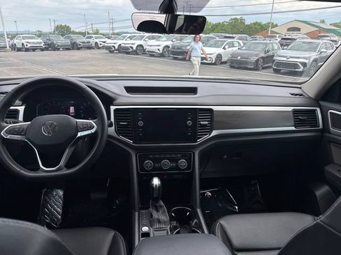 Used 2023 Volkswagen Atlas SE FWD image 14