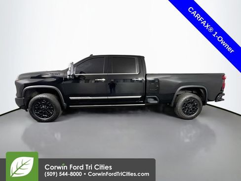 Used 2024 Chevrolet Silverado 2500 High Country w/ High Country Premium Package AWD/4WD image 6