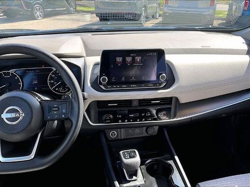 Certified 2023 Nissan Rogue SV AWD/4WD image 18