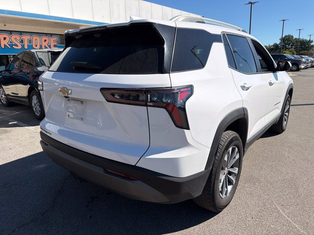 Used 2025 Chevrolet Equinox LT w/ Convenience Package II AWD/4WD image 3