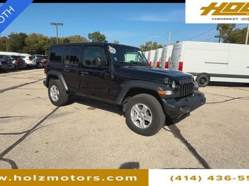 Used 2022 Jeep Wrangler Unlimited Sport image 3