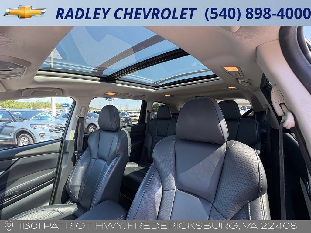 Used 2022 Subaru Ascent Limited w/ Technology Package AWD/4WD image 2