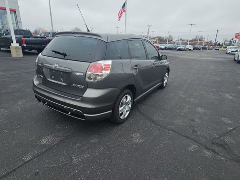 Used 2005 Toyota Matrix XR AWD/4WD image 3