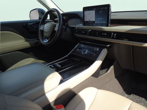 Used 2021 Lincoln Aviator Grand Touring w/ Equipment Group 301A image 27