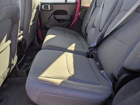 Used 2024 Jeep Wrangler Willys image 16