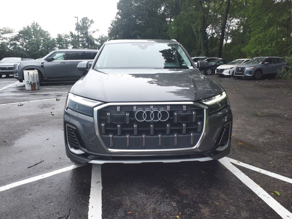 Used 2025 Audi Q7 3.0T Premium Plus AWD/4WD image 2