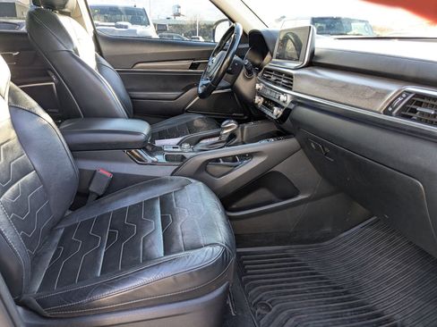 Used 2020 Kia Telluride SX w/ SX Prestige Package image 18