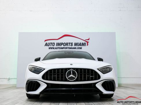 Used 2022 Mercedes-Benz SL 55 AMG 4MATIC w/ Driver Assistance Package image 32