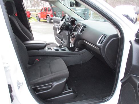Used 2020 Dodge Durango SXT image 16