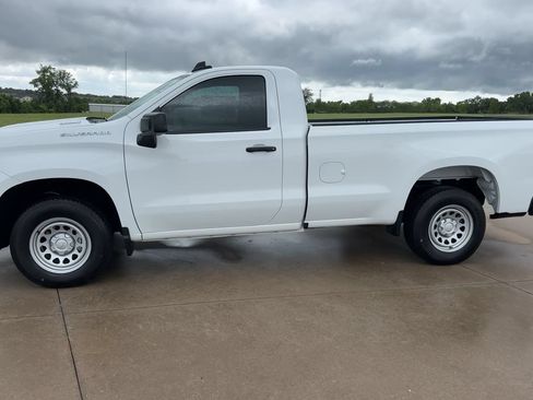 Used 2025 Chevrolet Silverado 1500 W/T w/ WT Convenience Package RWD image 6