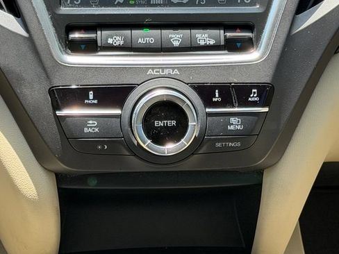 Used 2017 Acura MDX SH-AWD image 19