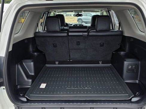 Used 2018 Toyota 4Runner 4WD image 11