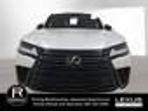 Used 2025 Lexus LX 700h Overtrail image 5