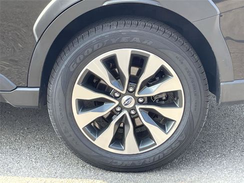 Certified 2023 Subaru Outback Limited image 11