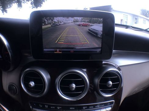 Used 2018 Mercedes-Benz GLC 300 image 18