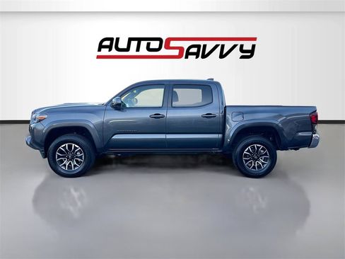 Used 2023 Toyota Tacoma TRD Sport image 4