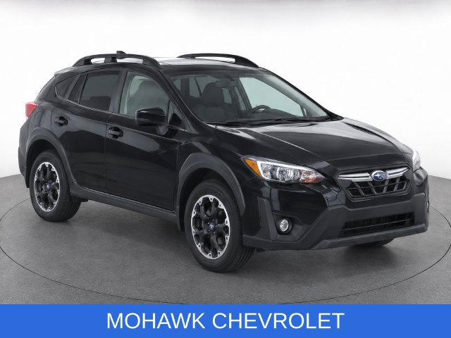 Used 2023 Subaru Crosstrek 2.0i Premium AWD/4WD image 2