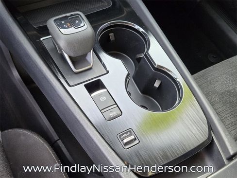 Used 2023 Nissan Rogue SV image 30