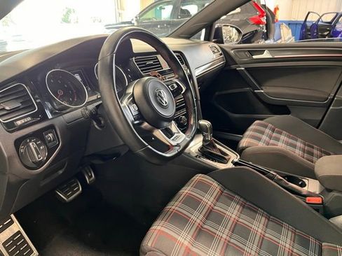 Used 2019 Volkswagen GTI SE image 23