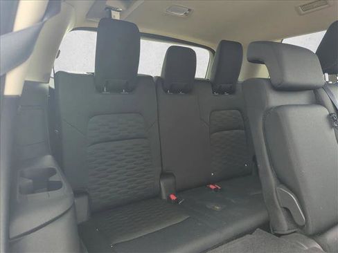 Used 2025 Nissan Pathfinder SV FWD image 15