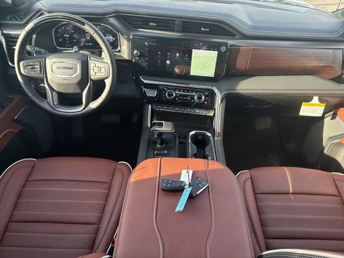 New 2026 GMC Sierra 1500 Denali Ultimate w/ LPO, Black Badging Package image 18