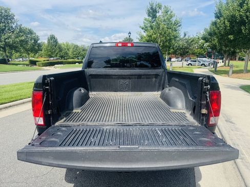 Used 2017 RAM 1500 Big Horn RWD image 9