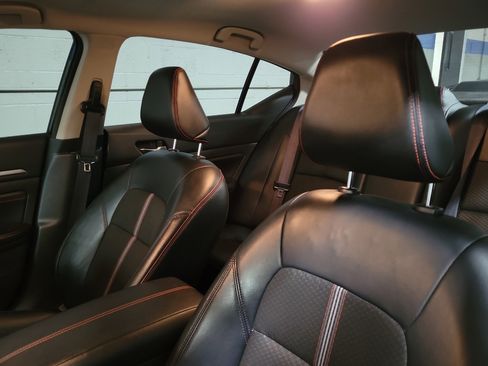 Used 2023 Nissan Altima 2.5 SR image 15