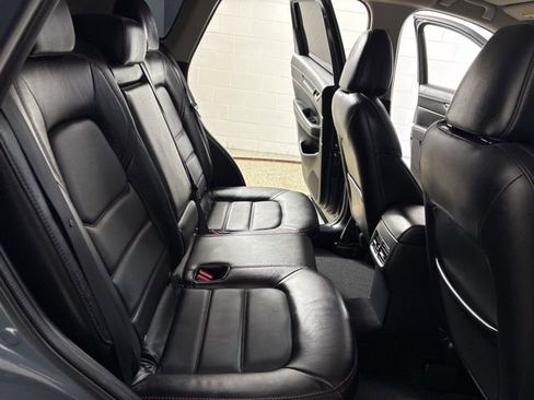 Used 2023 MAZDA CX-5 Carbon Edition image 19
