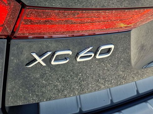 Certified 2024 Volvo XC60 T8 Plus w/ Protection Package Premier AWD/4WD image 32
