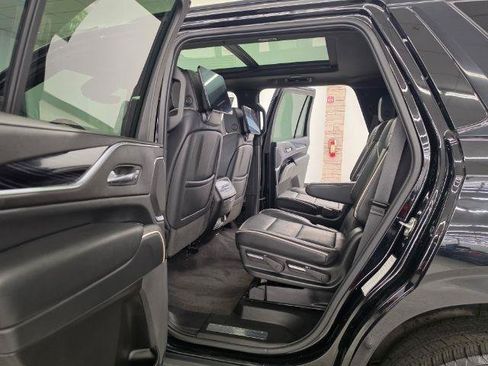Used 2023 Cadillac Escalade Sport AWD/4WD image 38