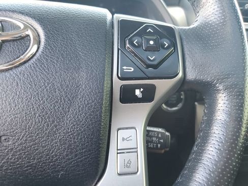 Used 2023 Toyota 4Runner SR5 Premium w/ Moonroof Package AWD/4WD image 23