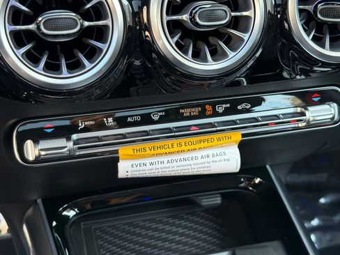 New 2026 Mercedes-Benz GLA 35 AMG 4MATIC image 20