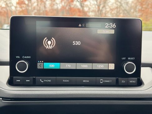 Certified 2025 Honda Accord SE image 13