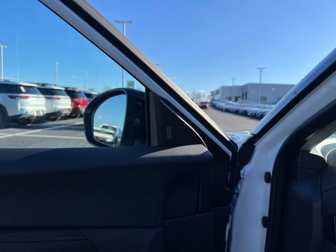 New 2025 Nissan Sentra SR w/ SR Premium Package image 13