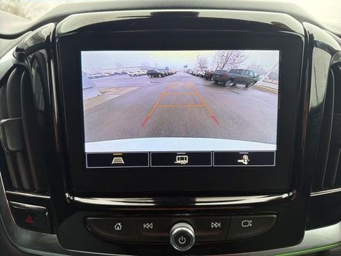 Certified 2023 Chevrolet Traverse LT w/ LPO, Floor Liner Package image 30