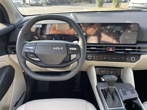 New 2026 Kia Sportage EX image 21