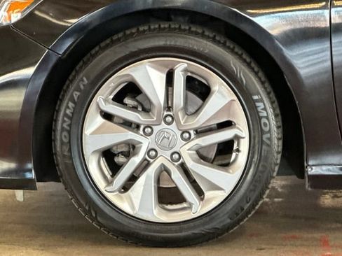 Used 2019 Honda Accord LX image 31