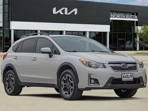 Used 2016 Subaru Crosstrek 2.0i Premium w/ Moonroof Package image 8