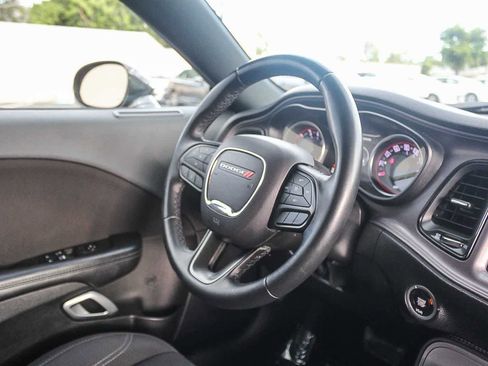Used 2023 Dodge Challenger SXT RWD image 18